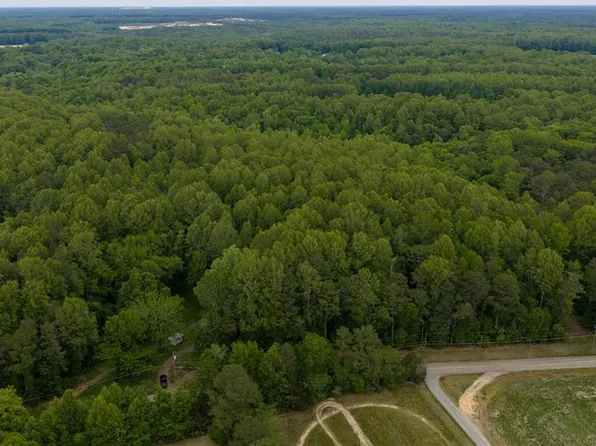 Ark Rd, Gloucester, VA 23061