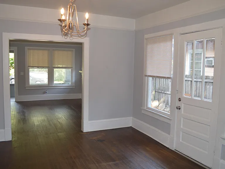 2536 Phyllis St — Photo 5