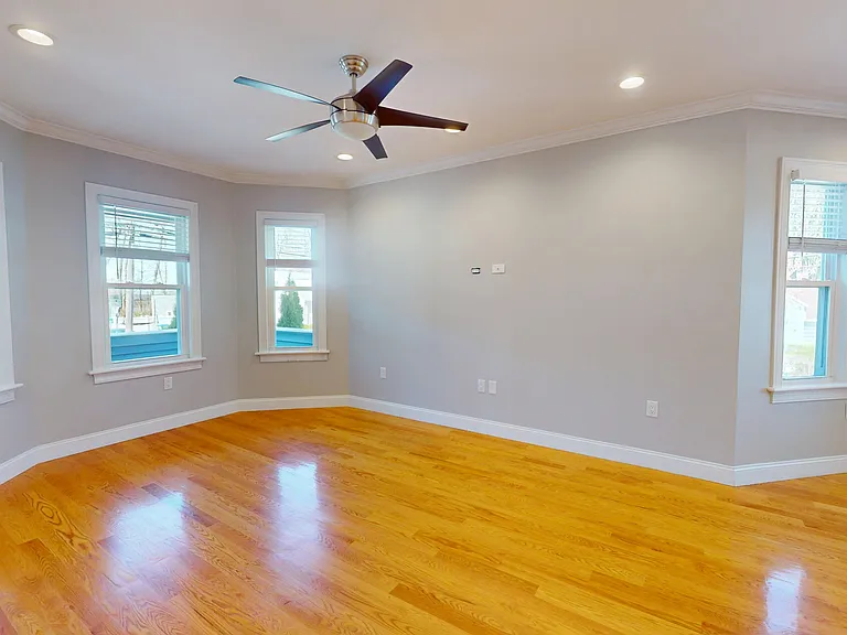 41 Winchester St #1 — Photo 5