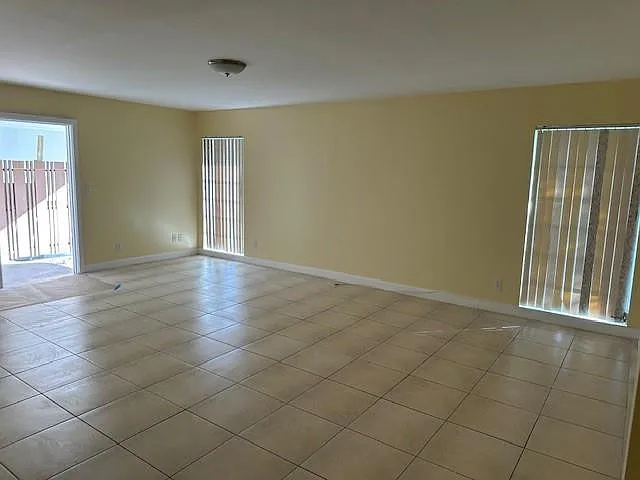 2 bed, 2.0 bath, 1684 sqft, $2,300 — Photo 3