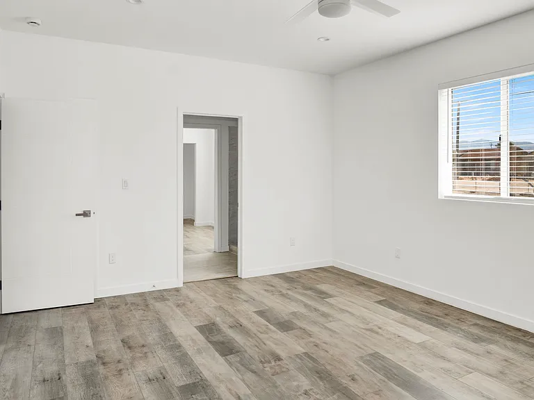 9701 E Avenue S12 — Photo 15