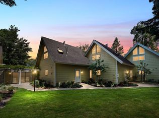 2518 W Middlefield Rd, Mountain View, CA 94043