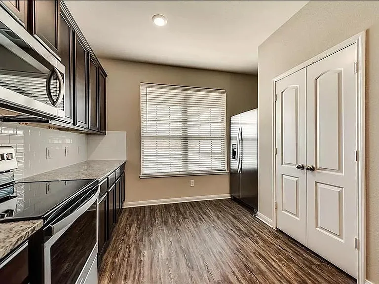 5308 Songbird Trl — Photo 8