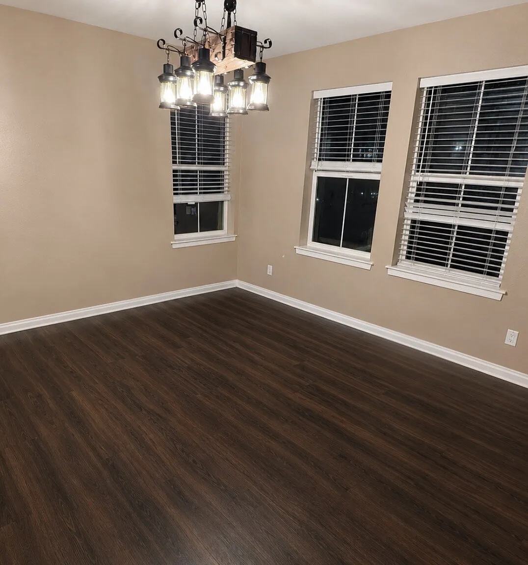 5 bed, 1.5 bath, 1750 sqft, $2,925 — Photo 2