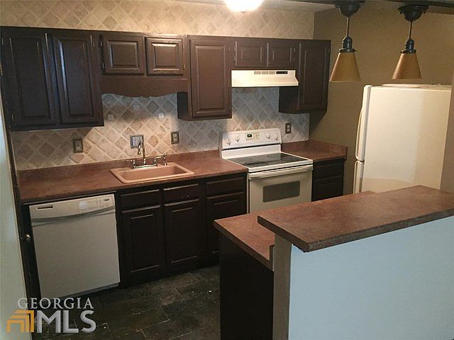 1st image of 5079 Woodridge Way