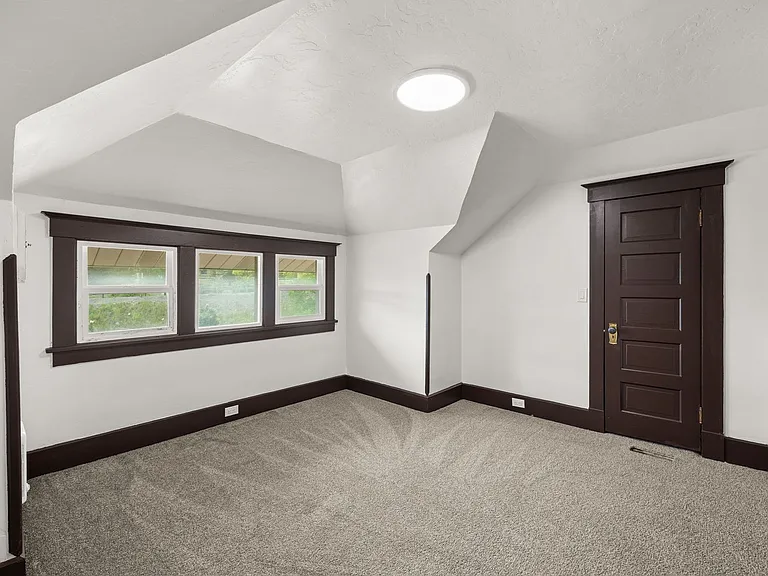 2624 W 8th Ave — Photo 34