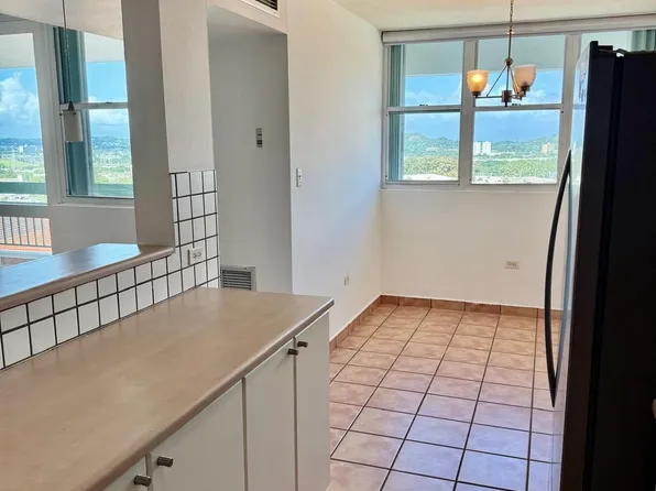 Cond La Villa Garden 26 Carr 833 Guaynabo Pr #9, Guaynabo, PR 00971