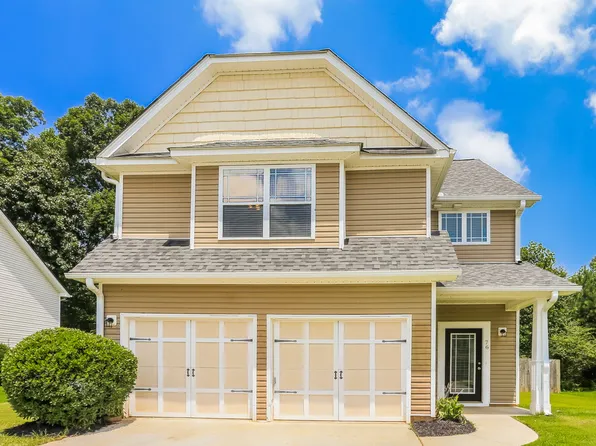 76 Darbys Run Ct, Hiram, GA 30141