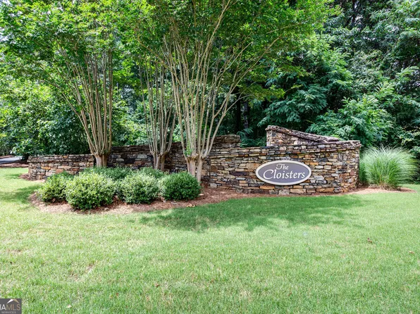 101 Canterbury Dr, Lagrange, GA 30241