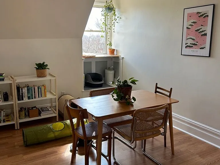 123 Roup Ave — Photo 3