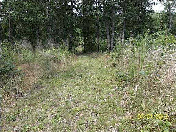 3rd image of Mountain Lake Cir
