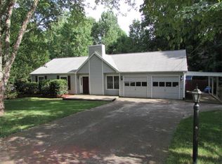 137 Riverchase Dr, Woodstock, GA 30188
