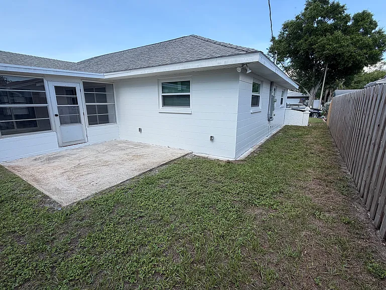 1200 Edenville Ave — Photo 21