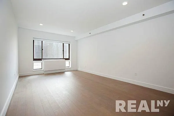 Rented by REAL New York | media 67