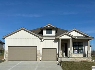 21732 G St, Elkhorn, NE 68022
