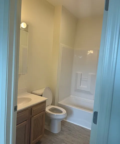 114 Henry Ave — Photo 5