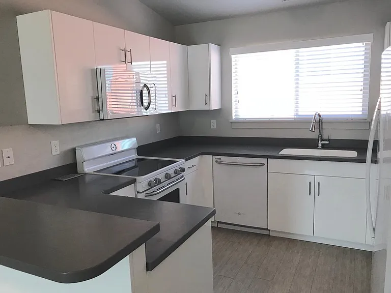 1004 N 1090 W #403 — Photo 7