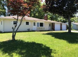 413 Hollybrook Rd, Rochester, NY 14623