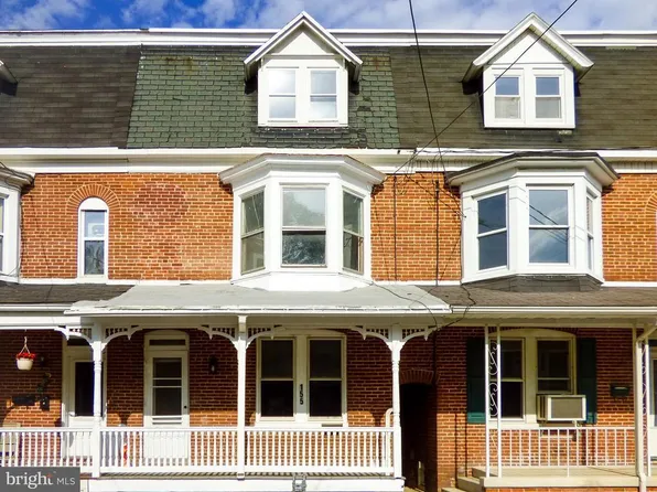 155 S East St, Spring Grove, PA 17362