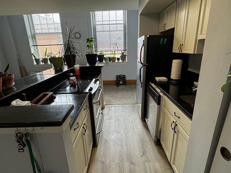 1st image of 1701 Crompond Rd #6313