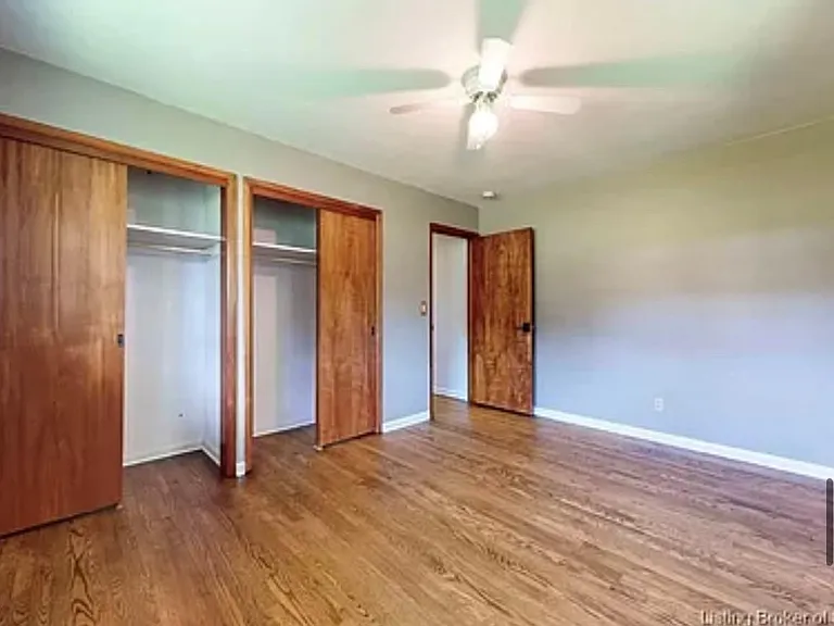 9200 Walnut St — Photo 9