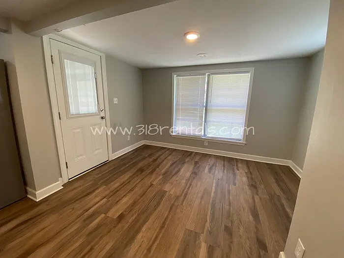 186 Charles Ave — Photo 7