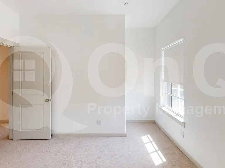 7416 Atlas Dr — Photo 12