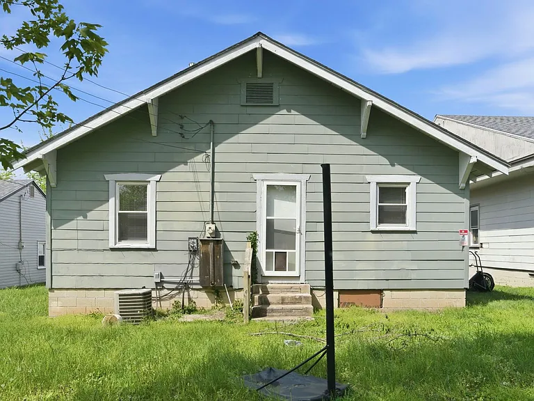 2154 E Cairo St — Photo 24