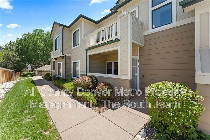 1 bed, 1.0 bath, 793 sqft, $1,695 — Photo 2