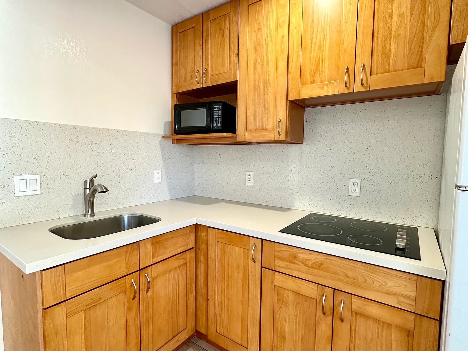 3074B Jo Ann Dr — Photo 4