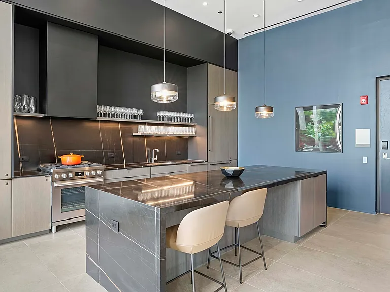 234 W Polk St #3/2 — Photo 19