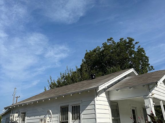 2nd image of 330 S Lincoln St