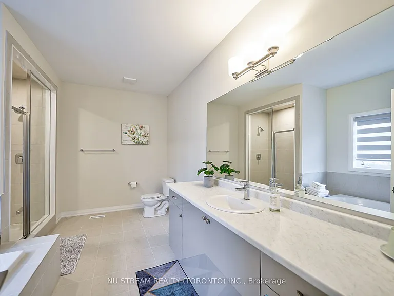 3185 Searidge St — Photo 18
