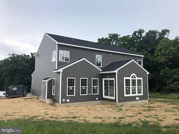 5th image of 5 Jacobs Hill Ct