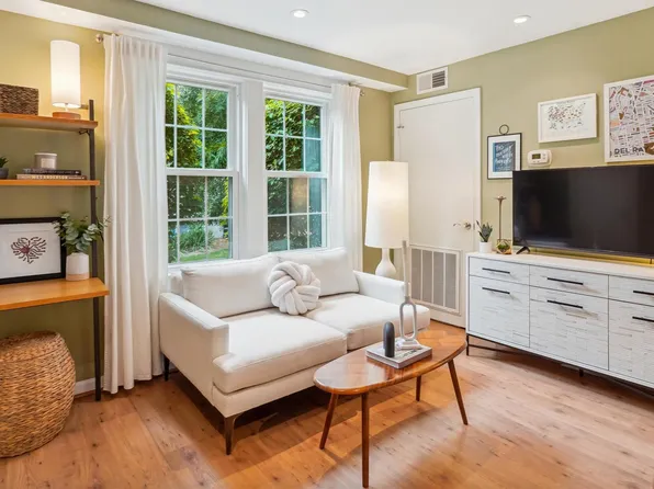 1706 Dewitt Ave APT C, Alexandria, VA 22301