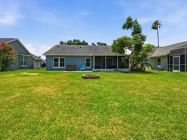 12118 Dickenson Ln — Photo 25
