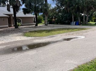 9260 Sedgefield Rd, North Fort Myers, FL 33917