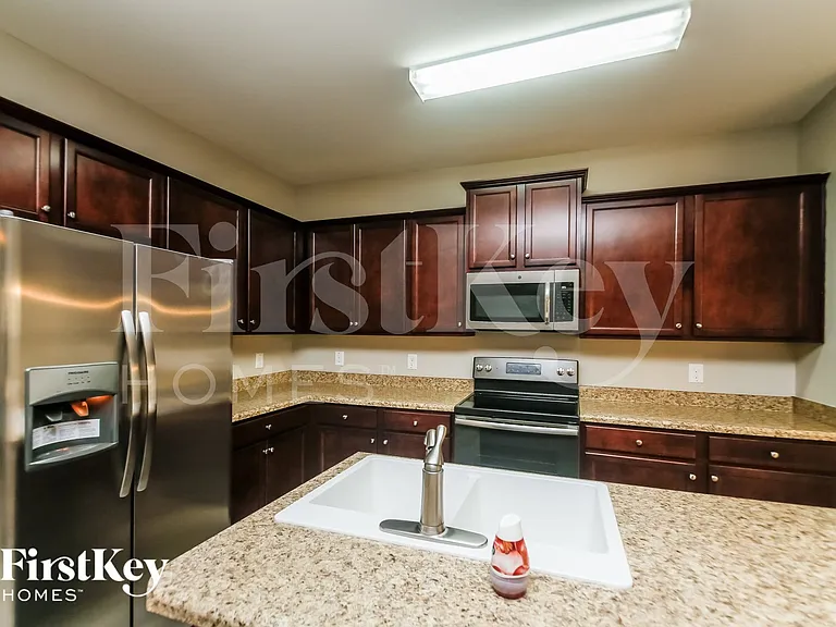 179 Spring Forrest Ln — Photo 5