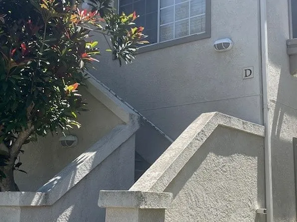 1245 Fitzgerald Rd APT D, Simi Valley, CA 93065