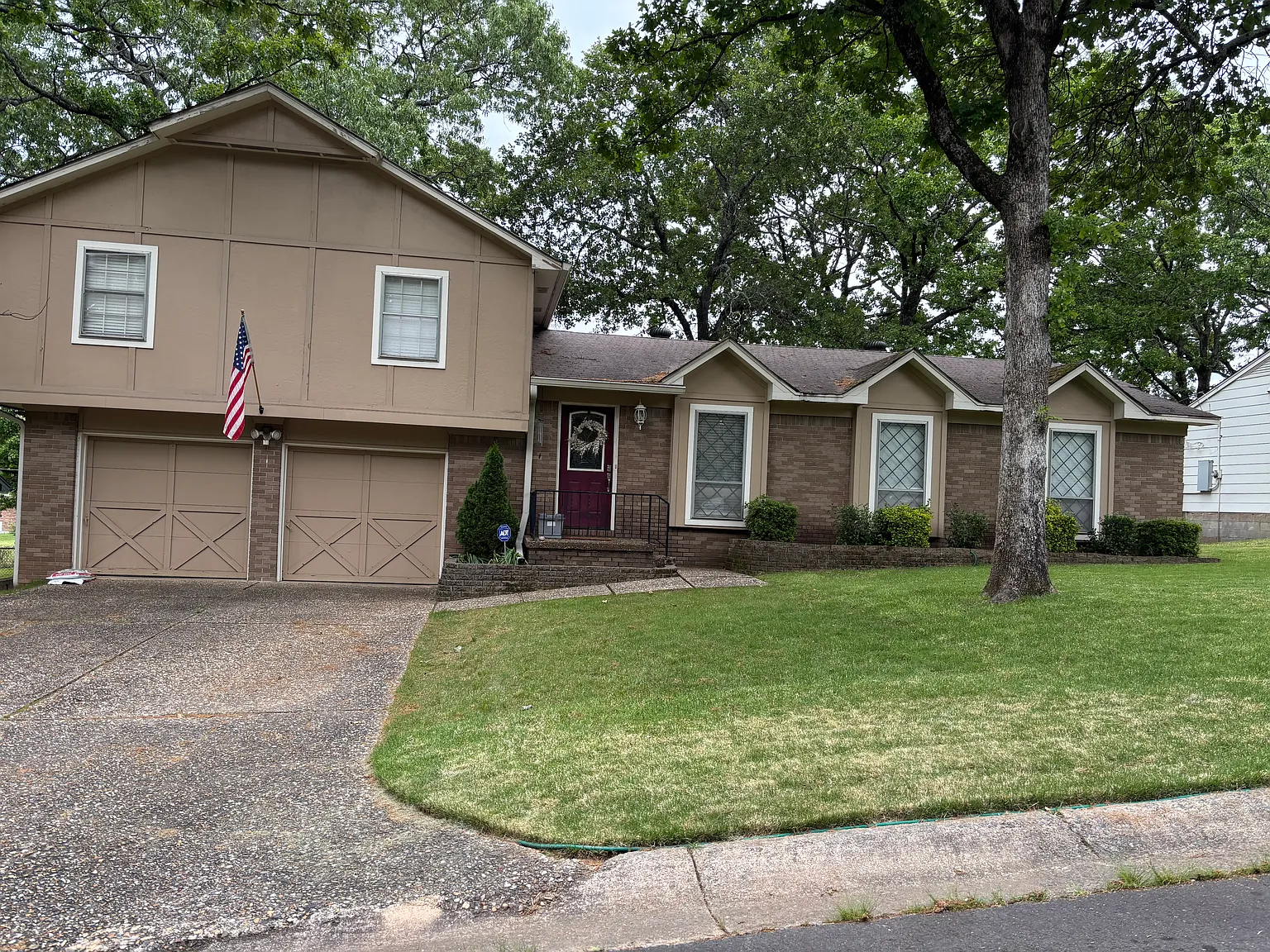 3 bed, 2000 sqft, $1,850 — Photo 1