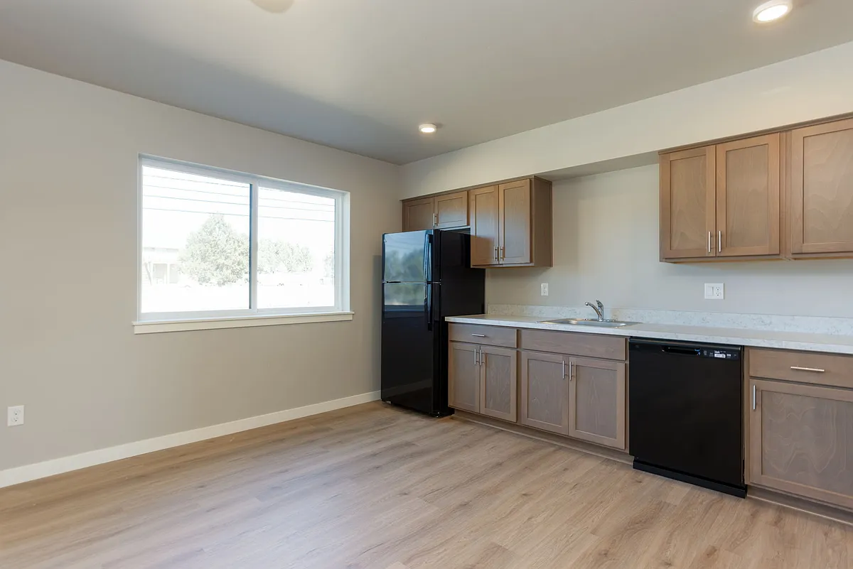 Building Photo - 4141 SW 34th St #105