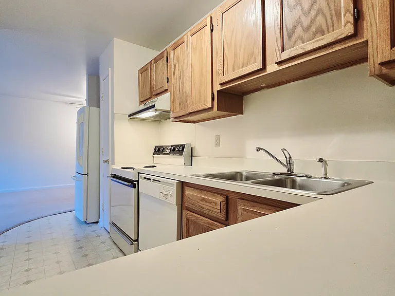 Two Bedroom Downstairs Kitchen