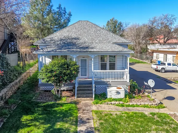 1144 Willis St, Redding, CA 96001
