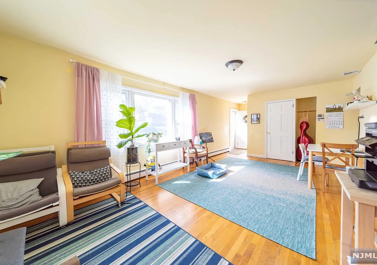 3 bed, 1.5 bath, $3,900 — Photo 3