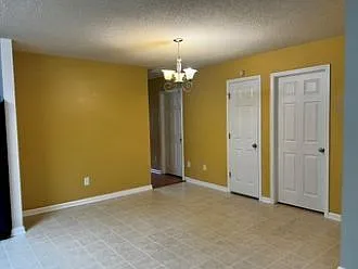 3 bed, 1398 sqft, $1,950 — Photo 2