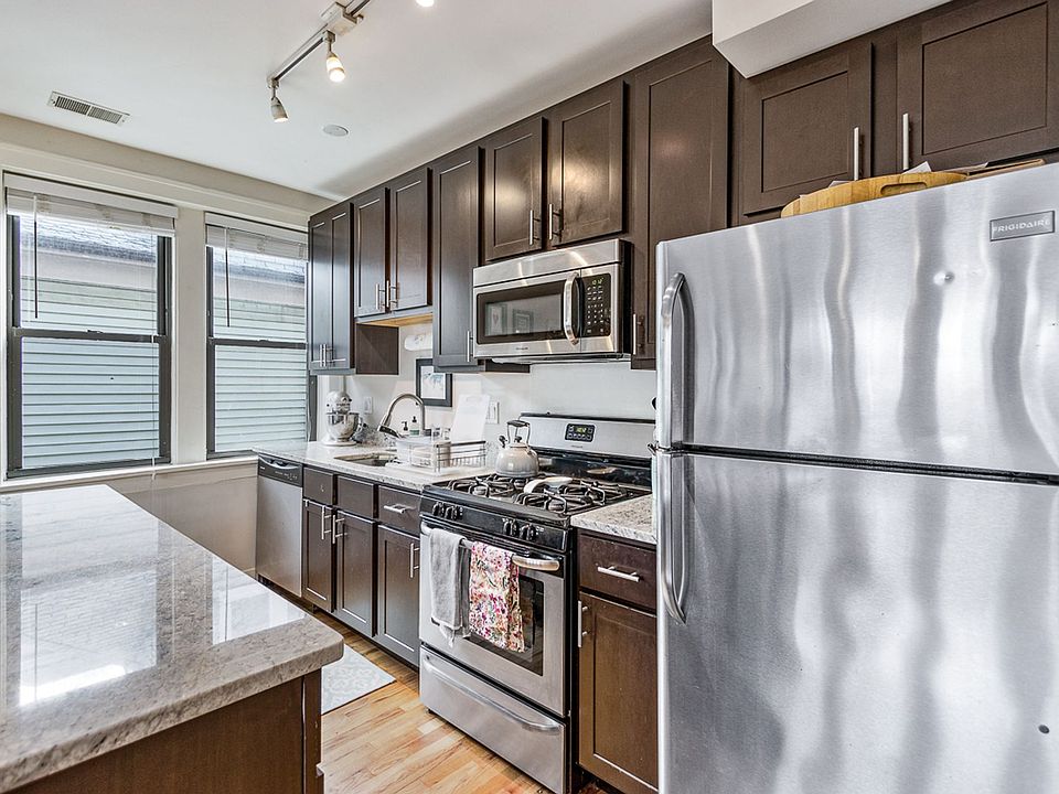 1st image of 2229 W Wilson Ave #1