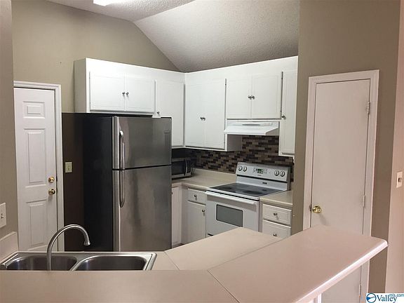 3rd image of 105 Sugarwood Ct NW