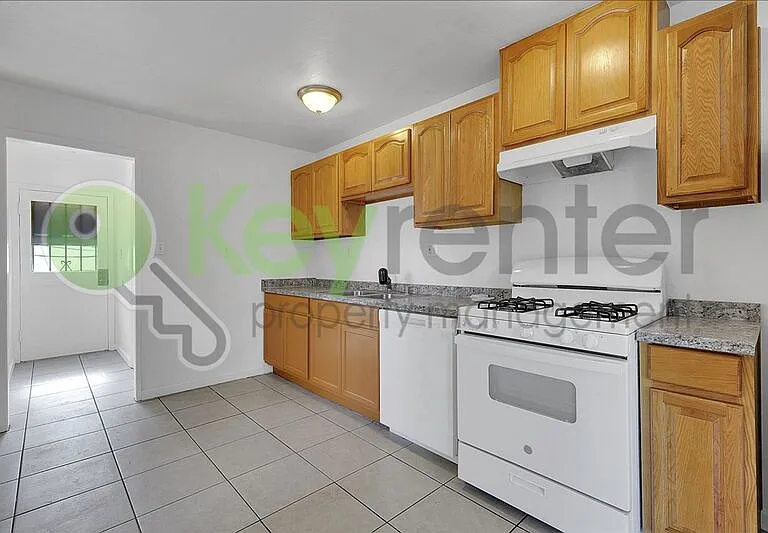 4806 Yosemite Ave #A — Photo 7