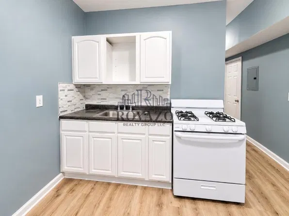 794 Bergen St, Newark, NJ
