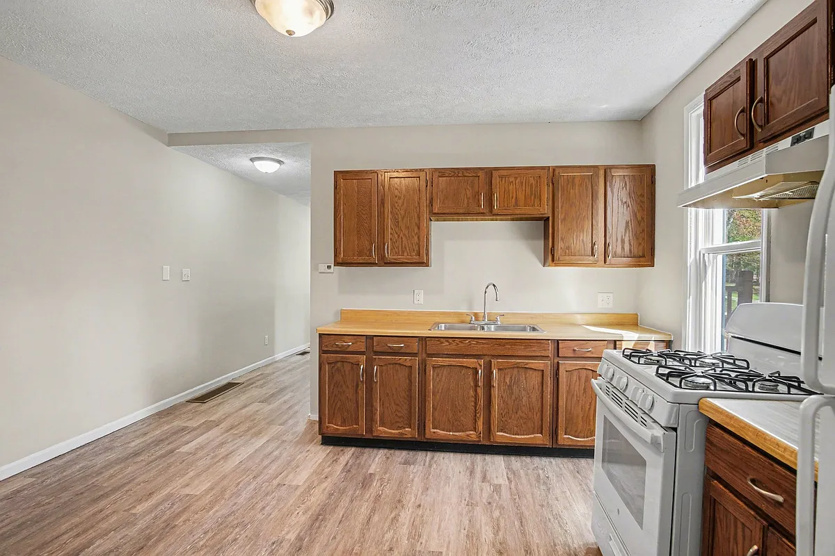 Building Photo - 503 S Bridge St #1